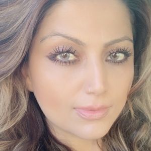 Meet your Posher, Marina